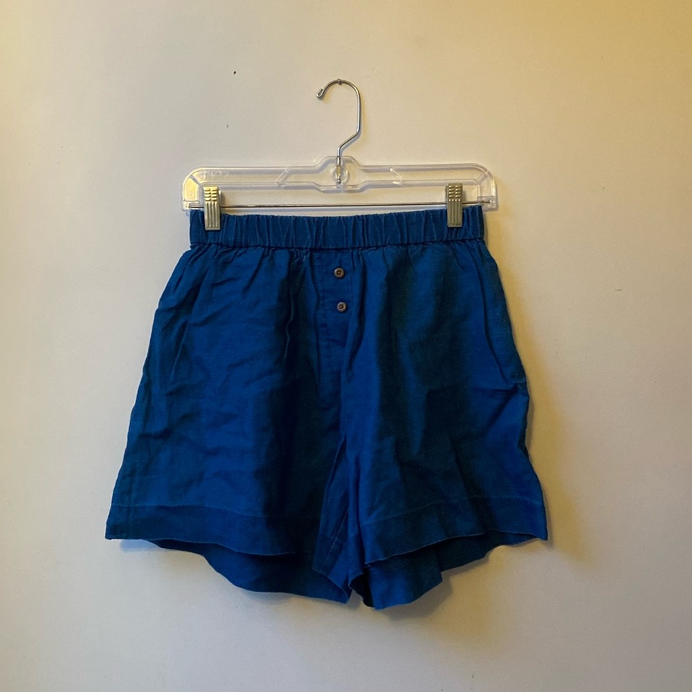 - Everlane oversized linen shorts